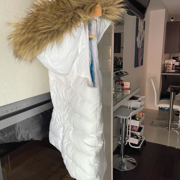 Hollister Winter Vest - Picture 5 of 5